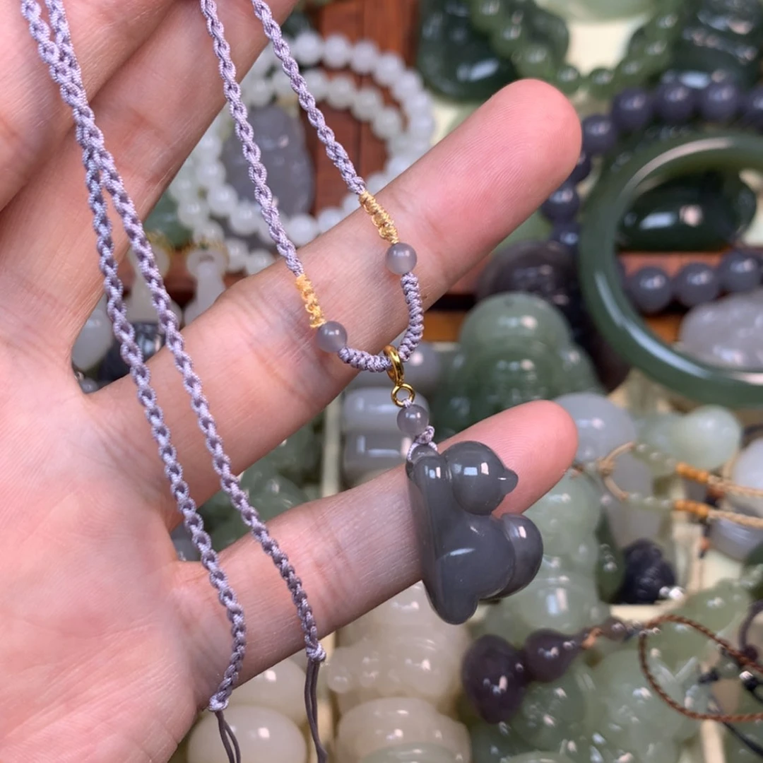 【闪购商品】颈饰未镶嵌和田玉