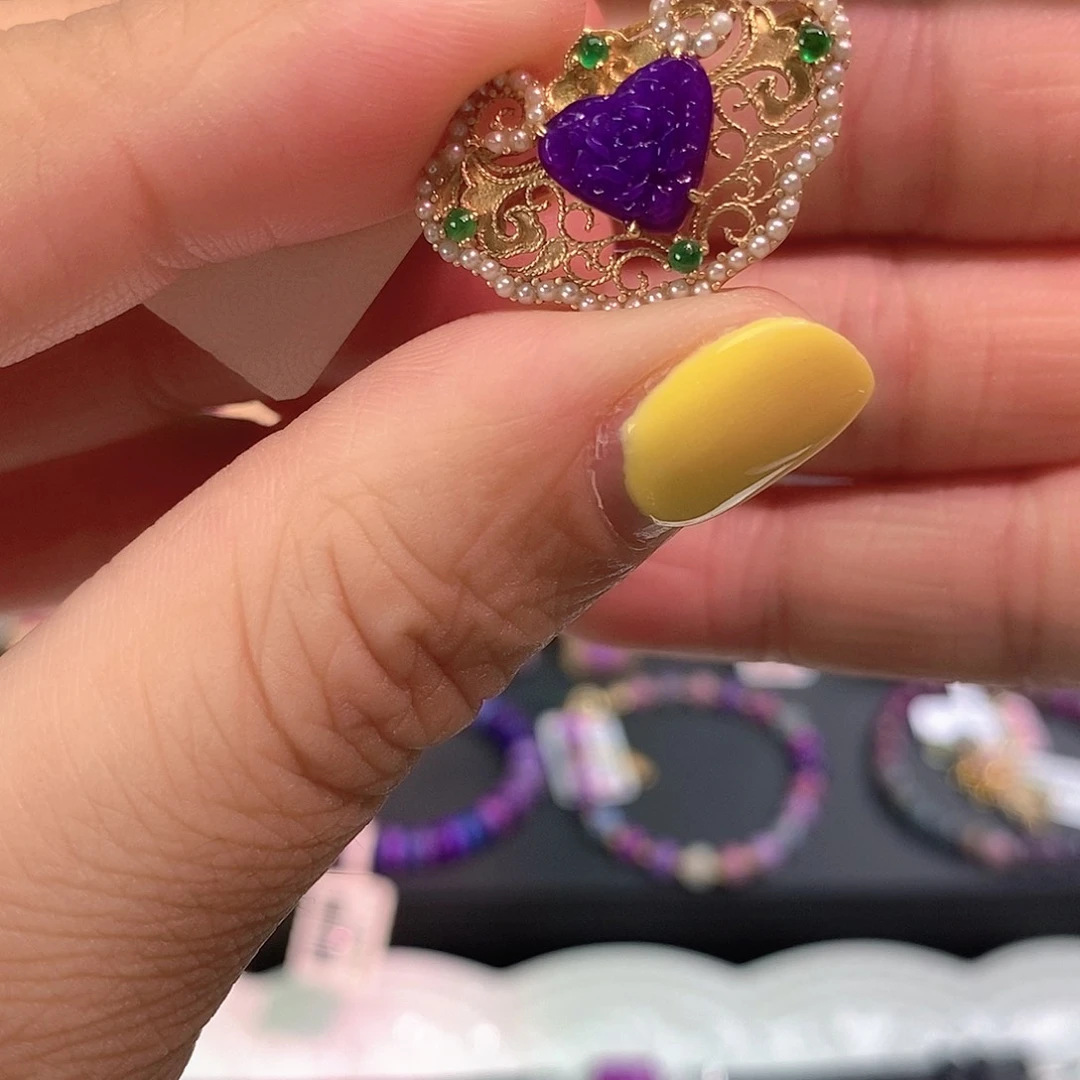 18K金镶嵌苏纪石（舒俱来）吊坠(不含链)