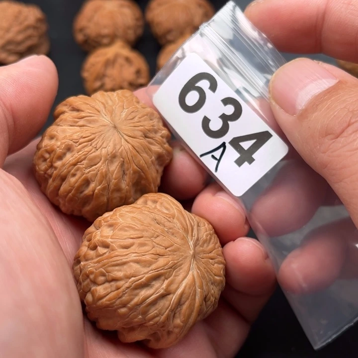 把件桃核铁锤40个