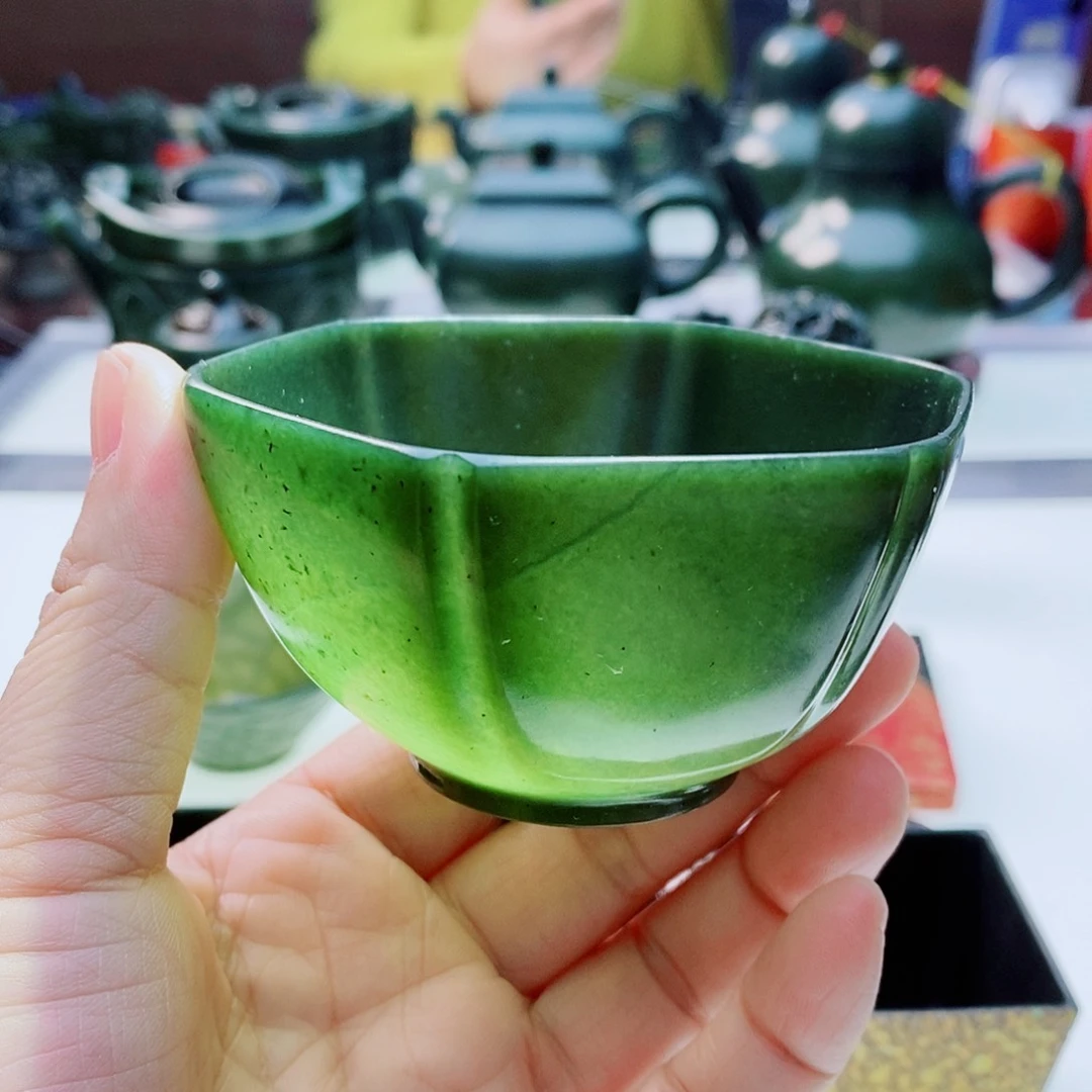 未镶嵌和田玉摆件