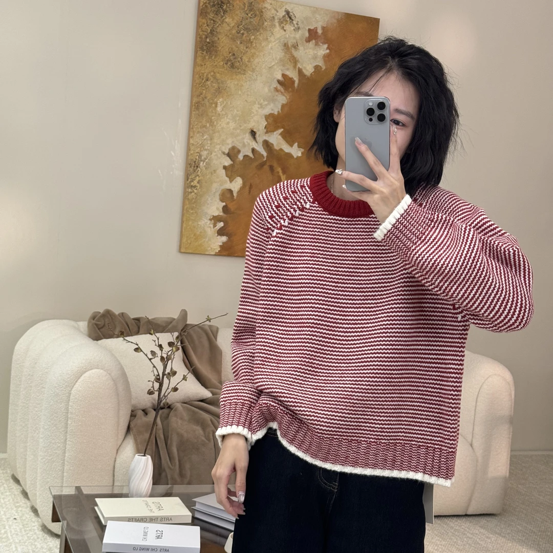 喜樂2024撞色条纹插肩袖圆领针织衫冬季新款抗起球保暖女士打底衫