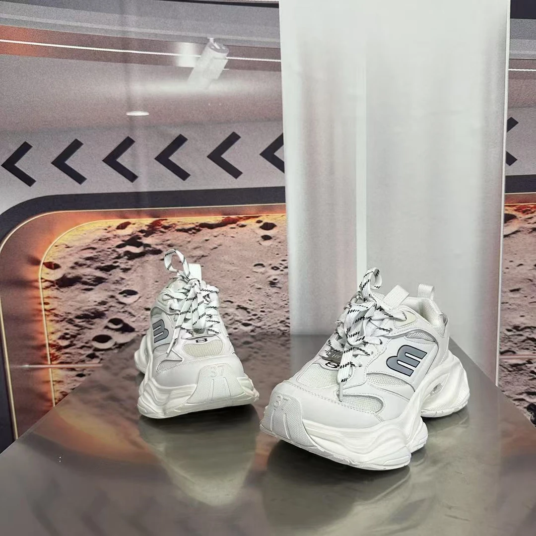 9802四季新款2025爆款单里高级感时尚精品老爹鞋厚百搭众ins