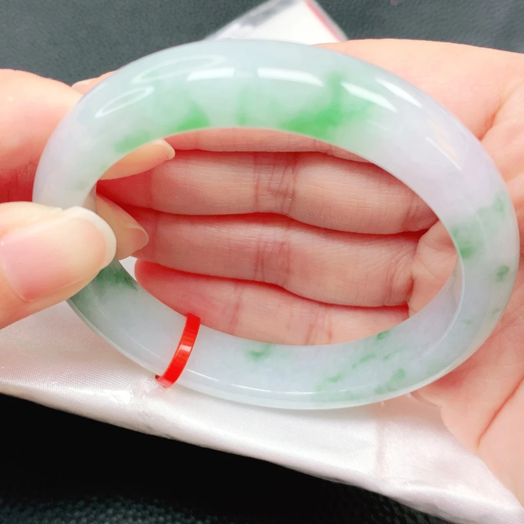 翡翠未镶嵌手镯56圈