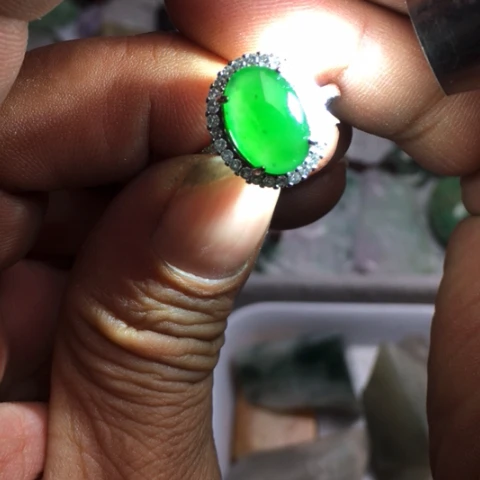 翡翠散珠天然翡翠