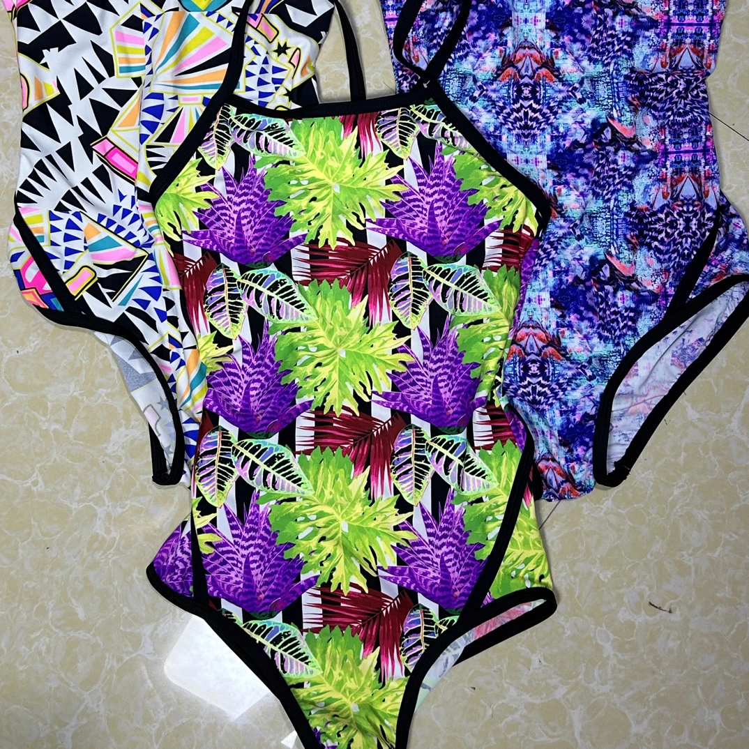 备注编号链接请拍这里全部三角低开叉大包臀泳衣