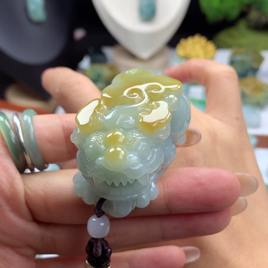 翡翠未镶嵌颈饰A1 黄金甲含珠貔貅