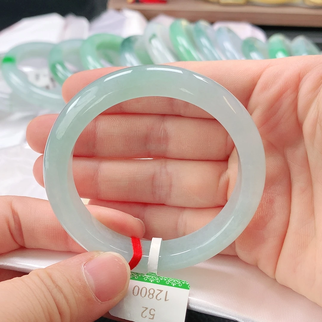 翡翠未镶嵌手镯缅甸A货翡翠手镯