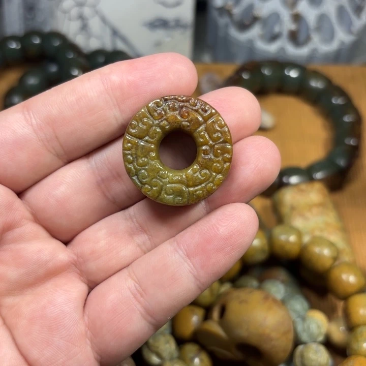 满***妈岫岩河磨玉（透闪石质玉）未镶嵌颈饰