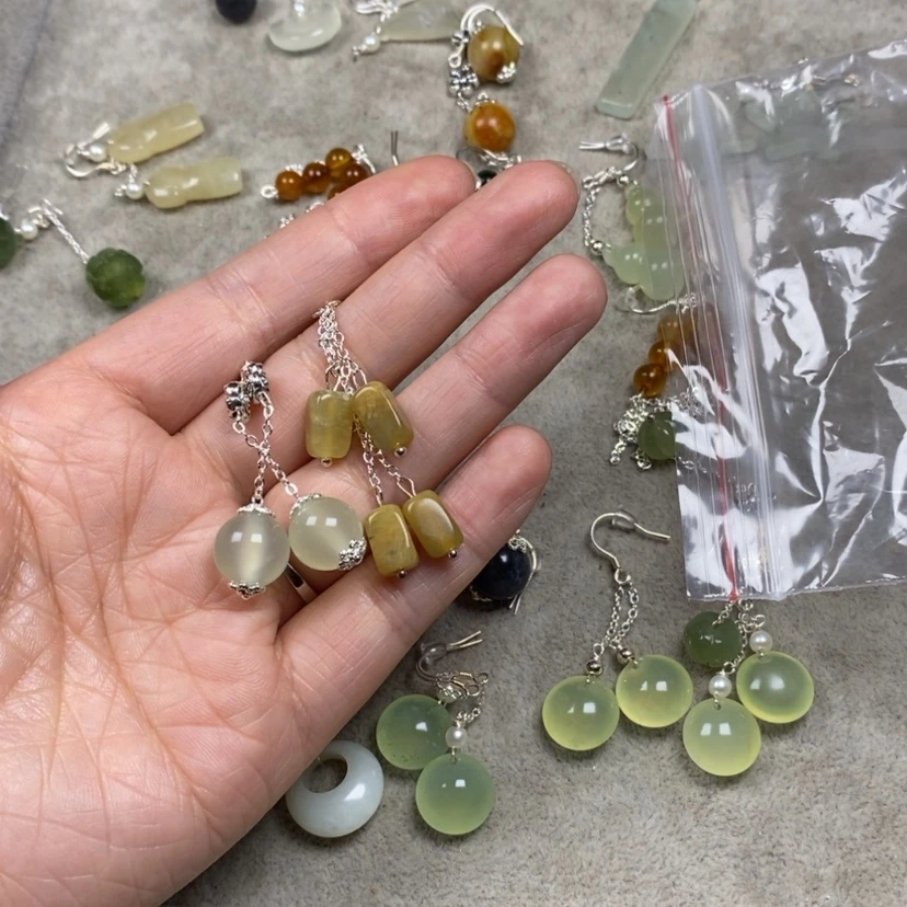 【闪购商品】蛇纹石玉挂件耳饰耳环项链未镶嵌猫****?