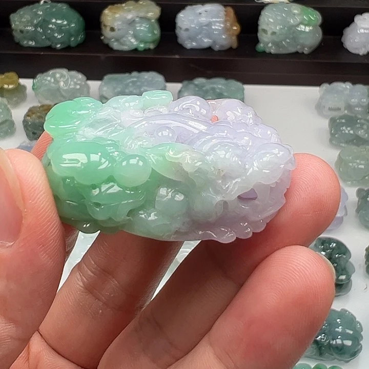 颈饰未镶嵌翡翠貔貅