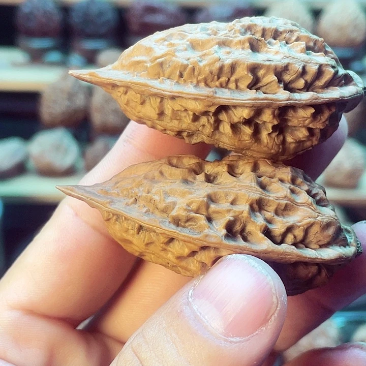 把件文玩核桃长嘴鸭嘴兽精对