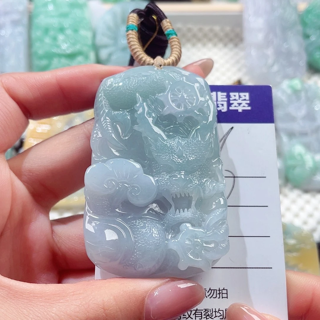 颈饰未镶嵌翡翠龙