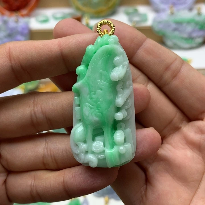颈饰未镶嵌翡翠翡翠