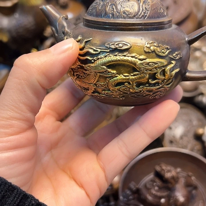 铜器摆件老王直播间