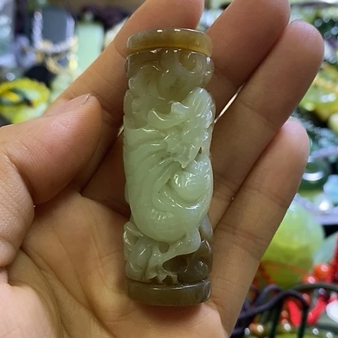 和田玉未镶嵌颈饰挂件