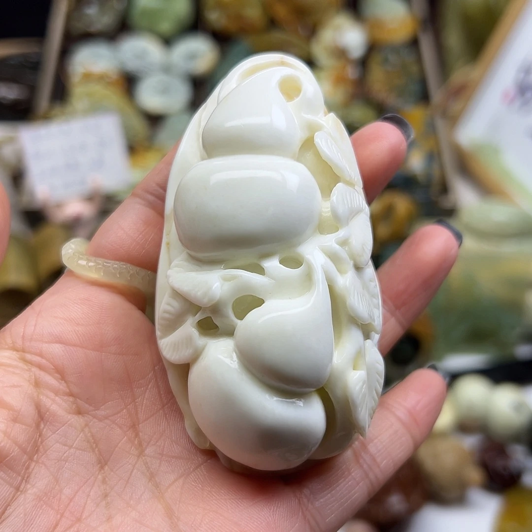 *****岫玉未镶嵌颈饰花玉骨白葫芦手玩原皮