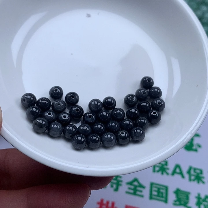 我***好翡翠散珠翡翠卡6加35颗黑乌鸡