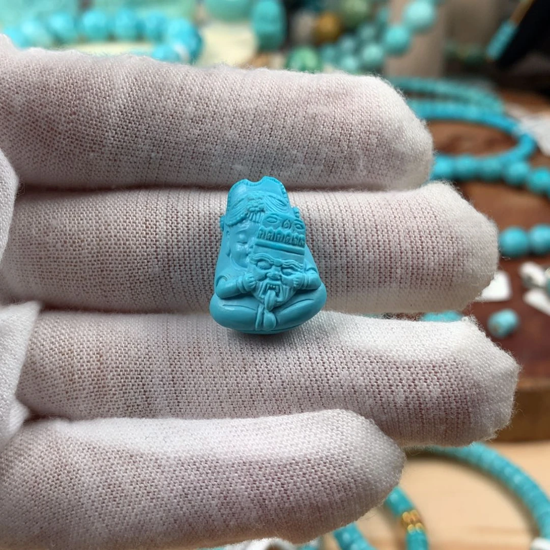 绿松石未镶嵌珠宝奇石