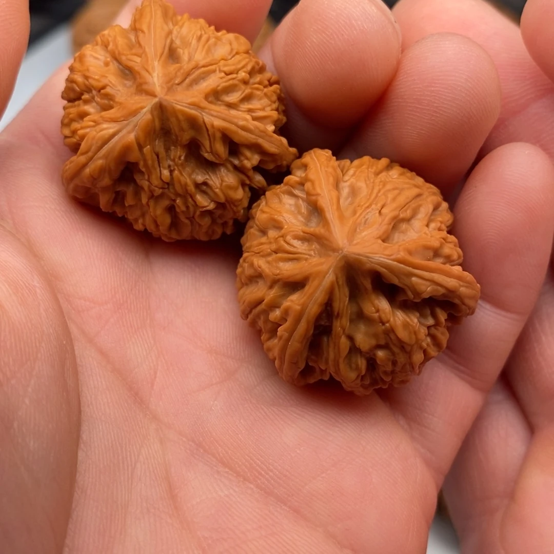 文玩核桃把件阿*33三棱