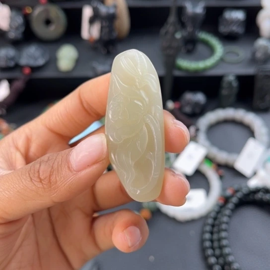 和田玉挂件未镶嵌