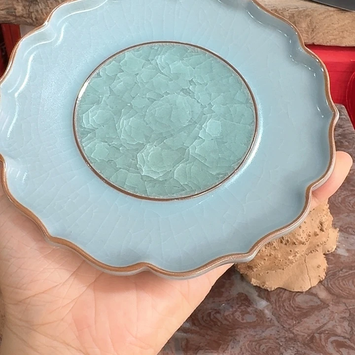 主人杯一个，瓷。。品茗瓷