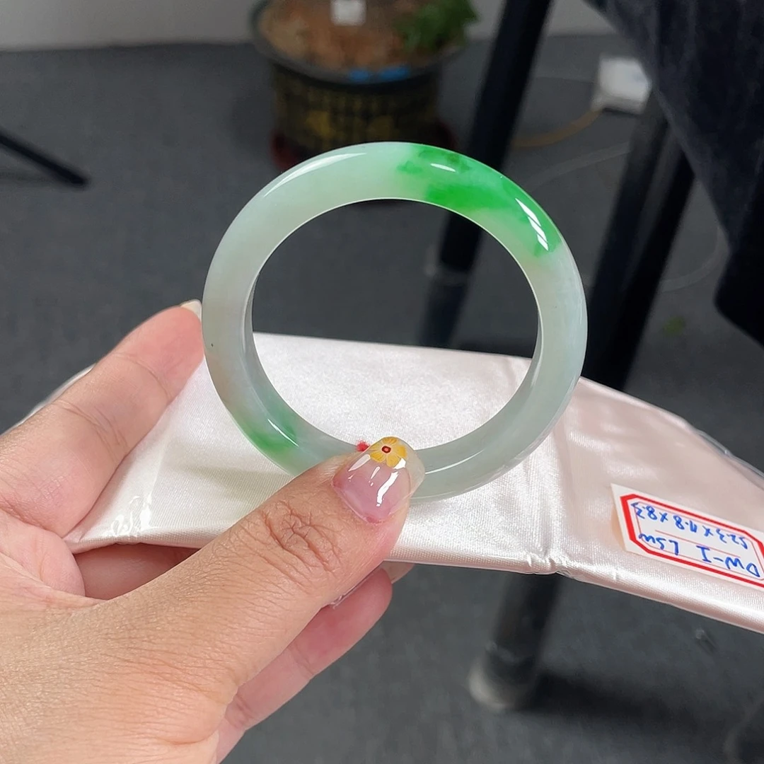 翡翠手镯未镶嵌17号