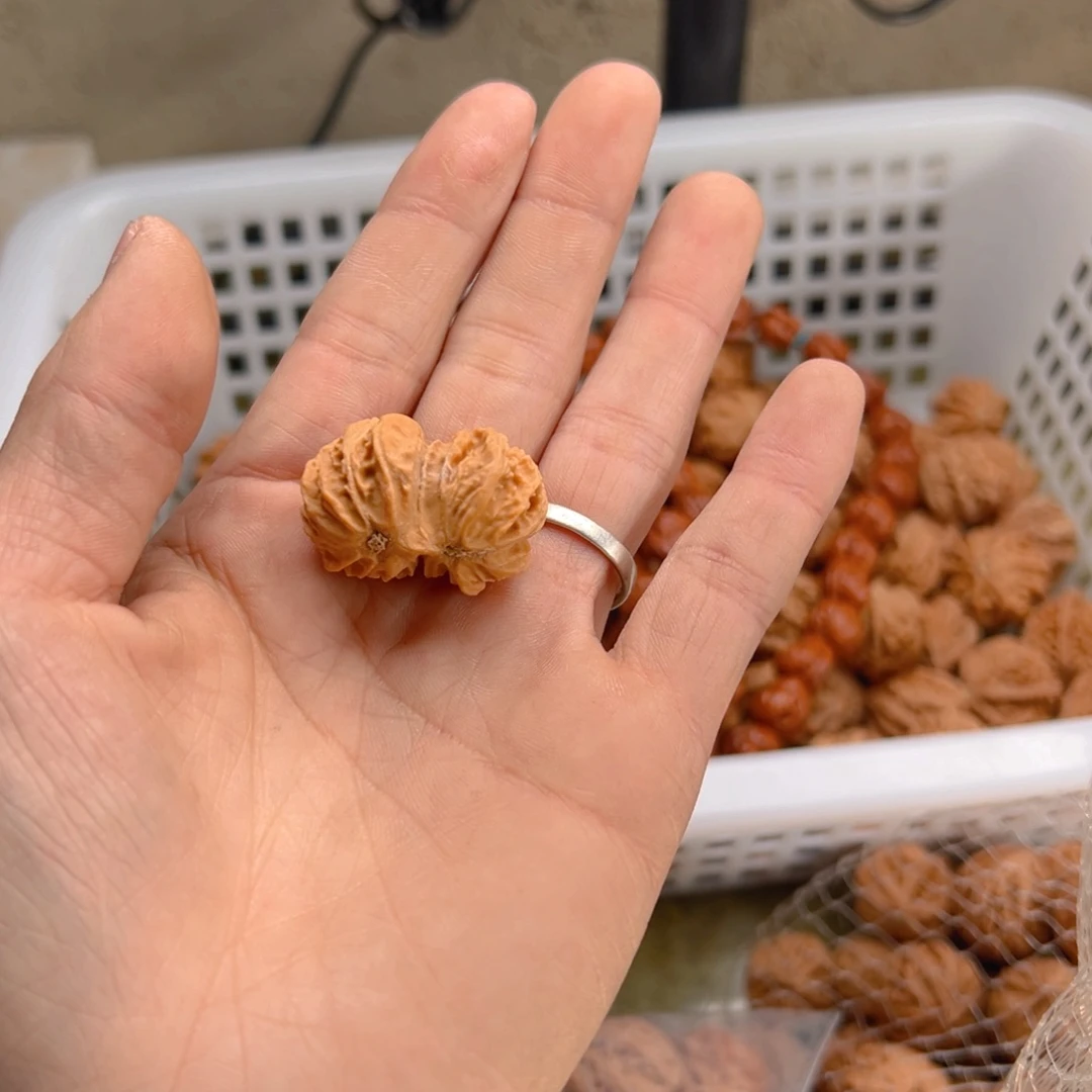 文玩核桃手串钓****客小核桃5