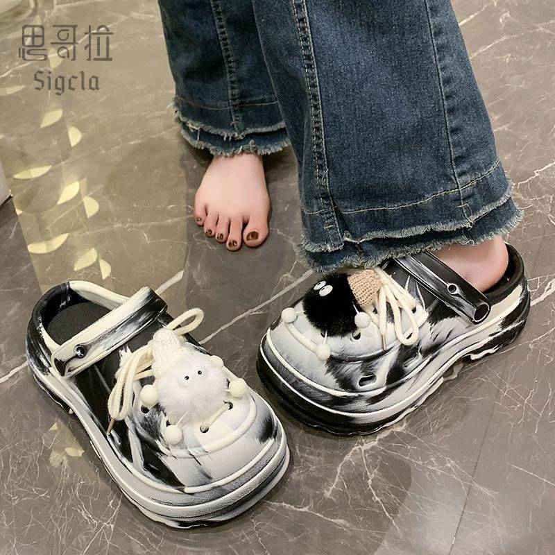 可爱煤球洞洞鞋女士外穿2024新款夏季厚底防滑踩屎感沙滩包头凉鞋