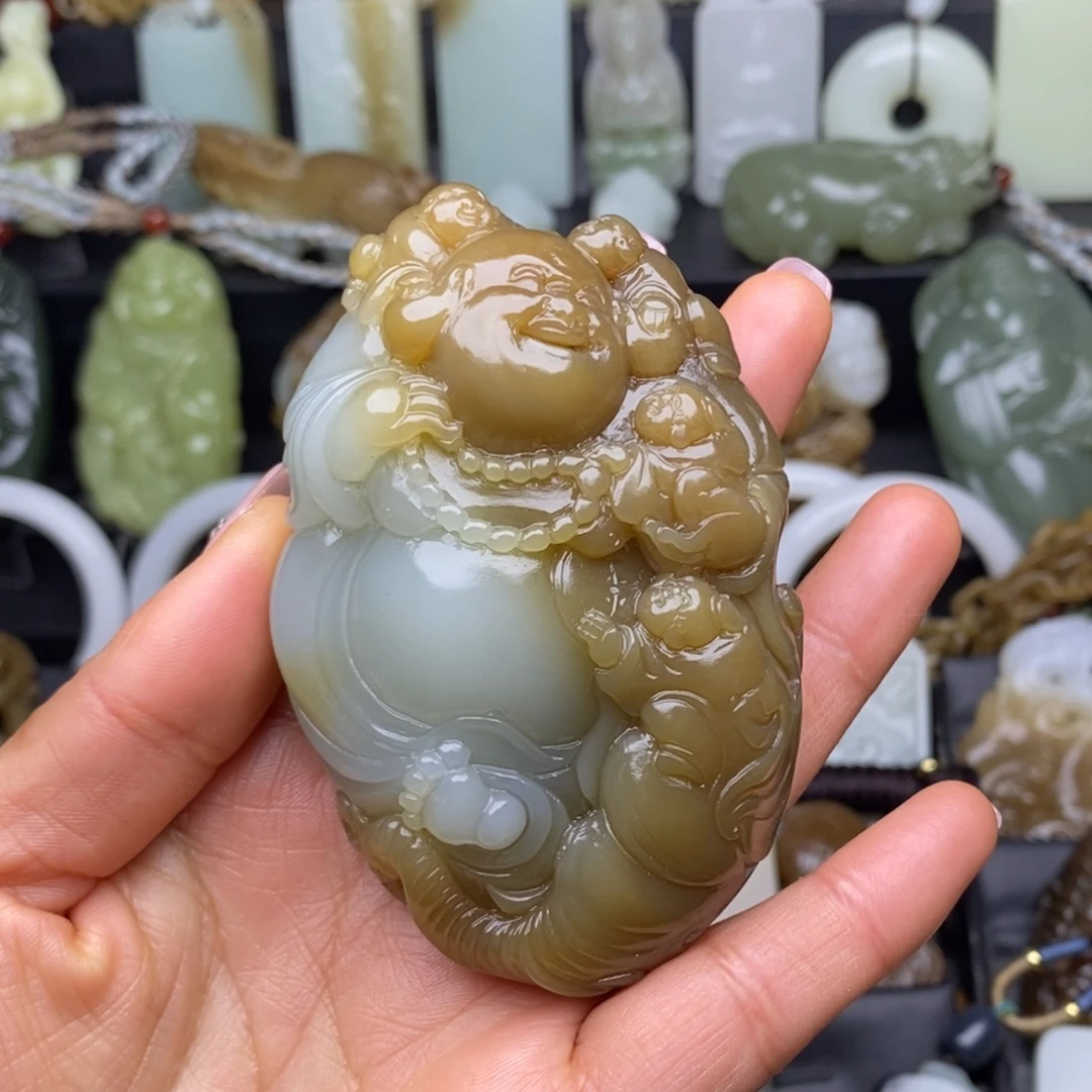 和田玉未镶嵌颈饰弥勒佛