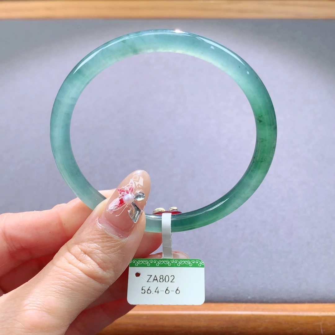 翡翠手镯未镶嵌天然翡翠手镯叮当镯