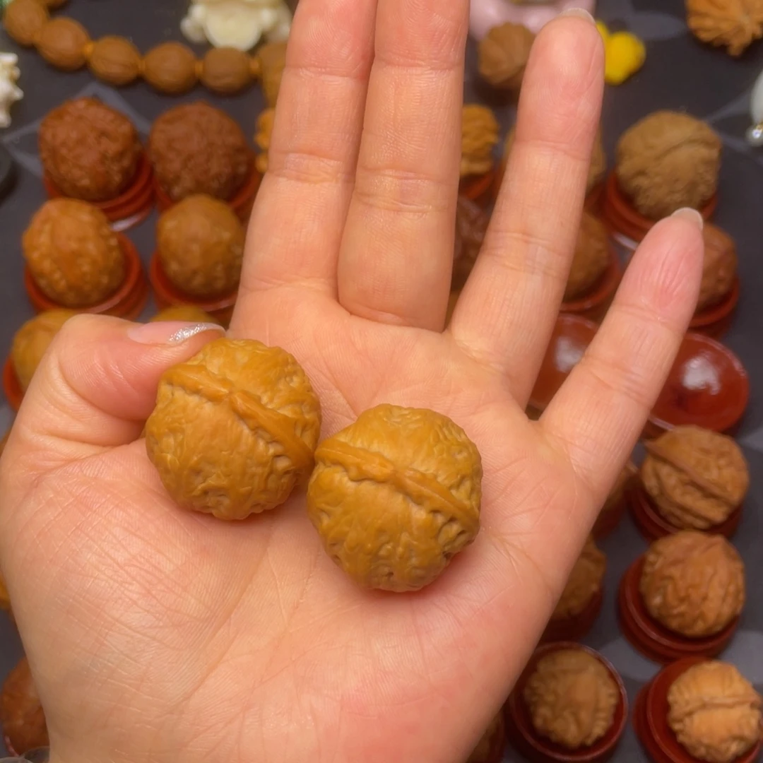 6***7文玩核桃把件金刚石