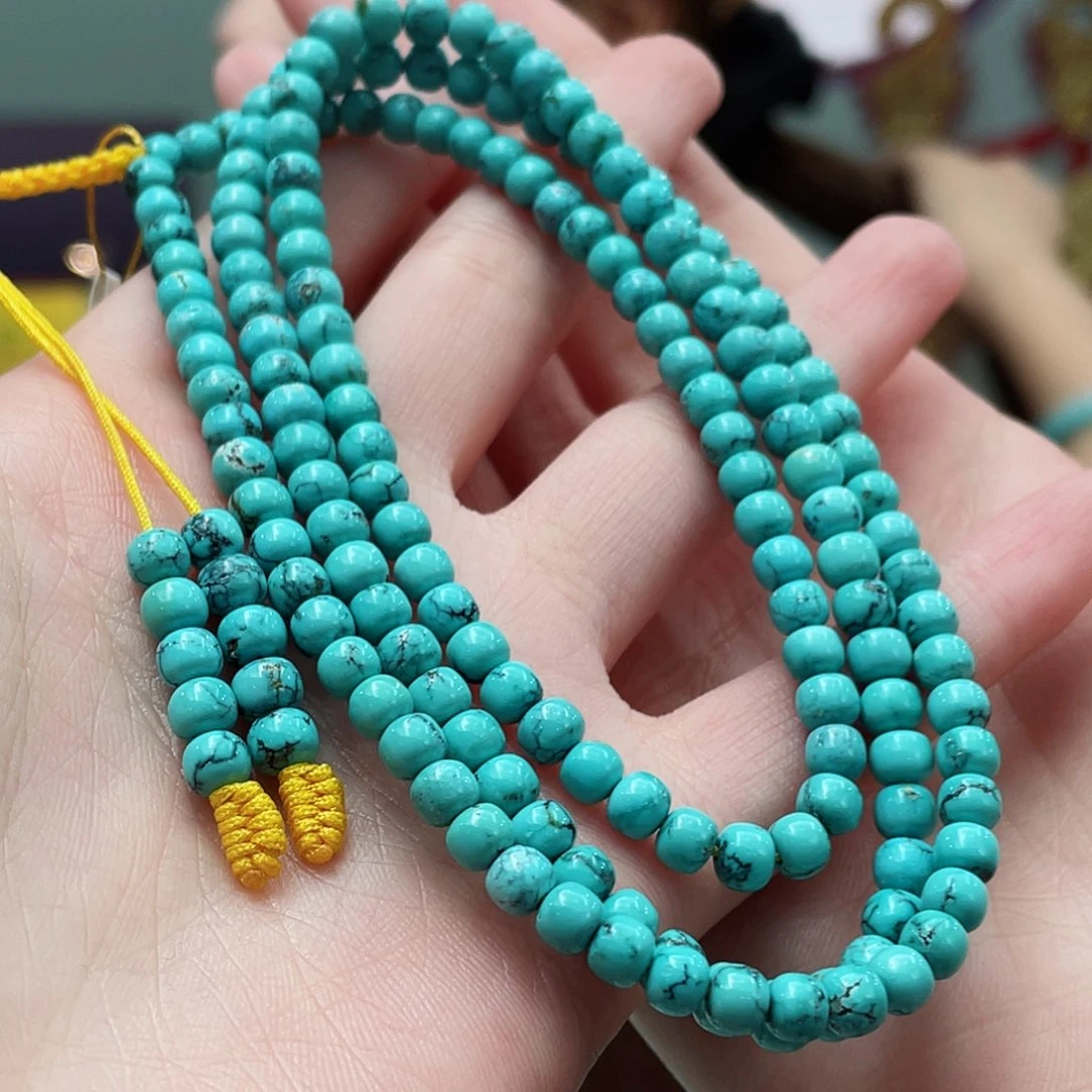 绿松石颈饰未镶嵌