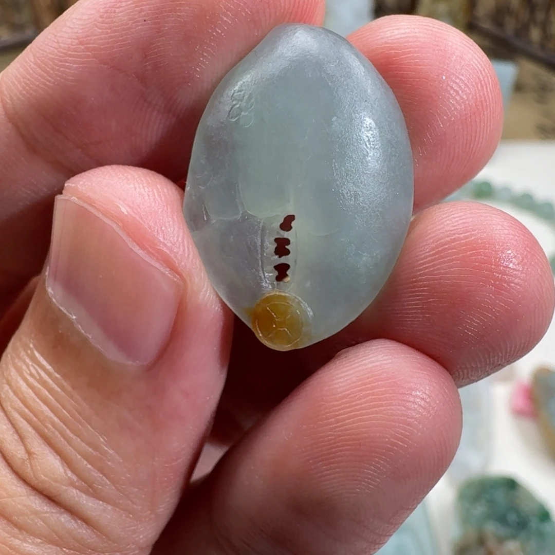 定制翡翠未镶嵌挂件