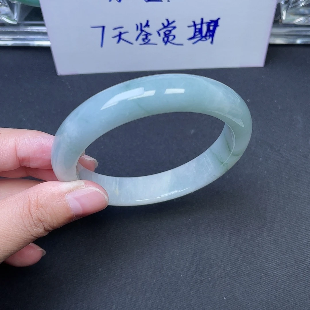 翡翠未镶嵌手镯翡翠