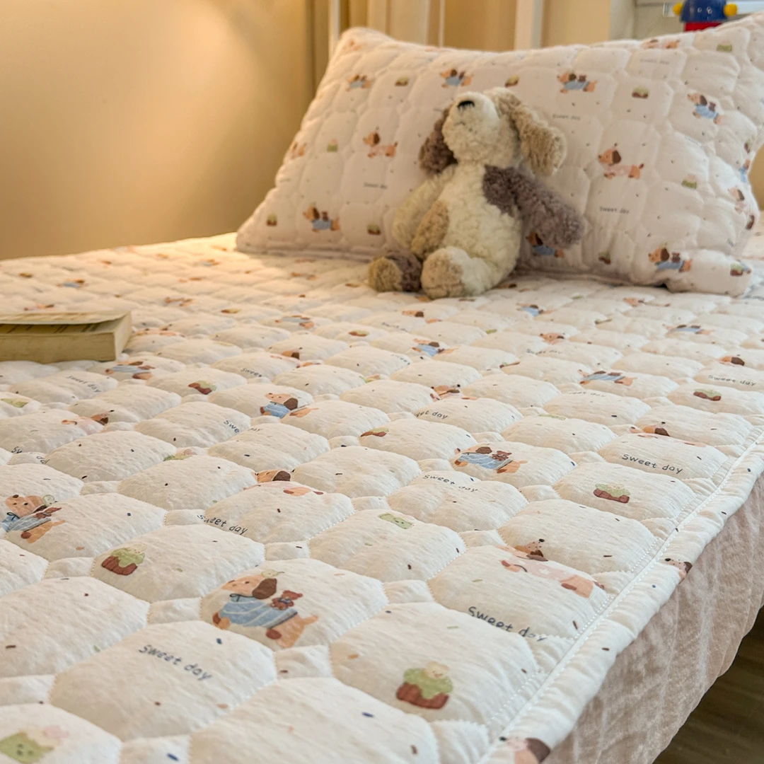 【朵罗塔】A类可爱小狗加厚夹棉床笠罩新款学生宿舍专用床垫保护罩