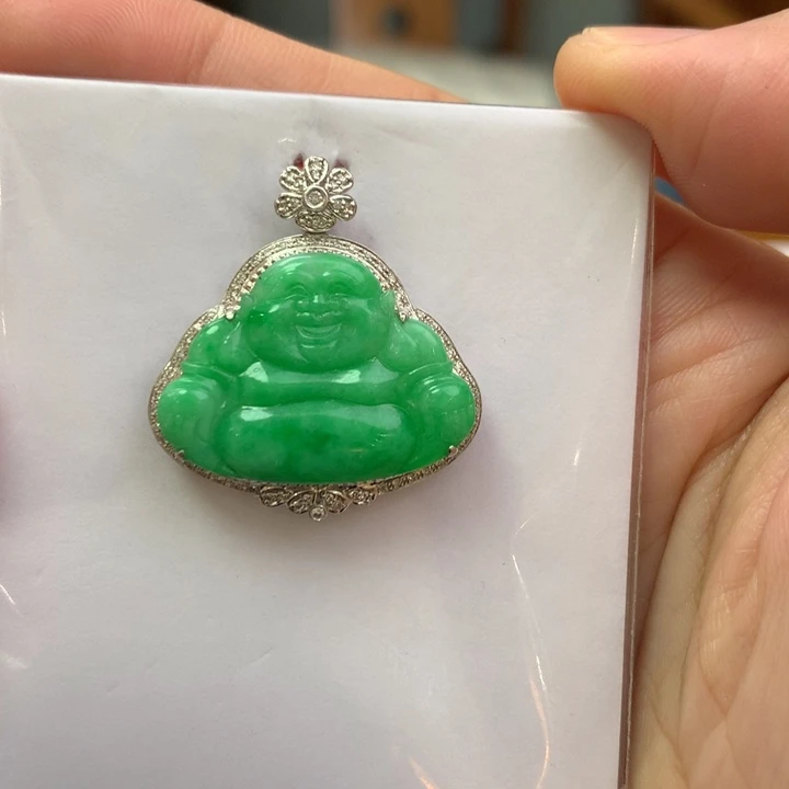 翡翠颈饰18K金镶嵌翡翠吊坠