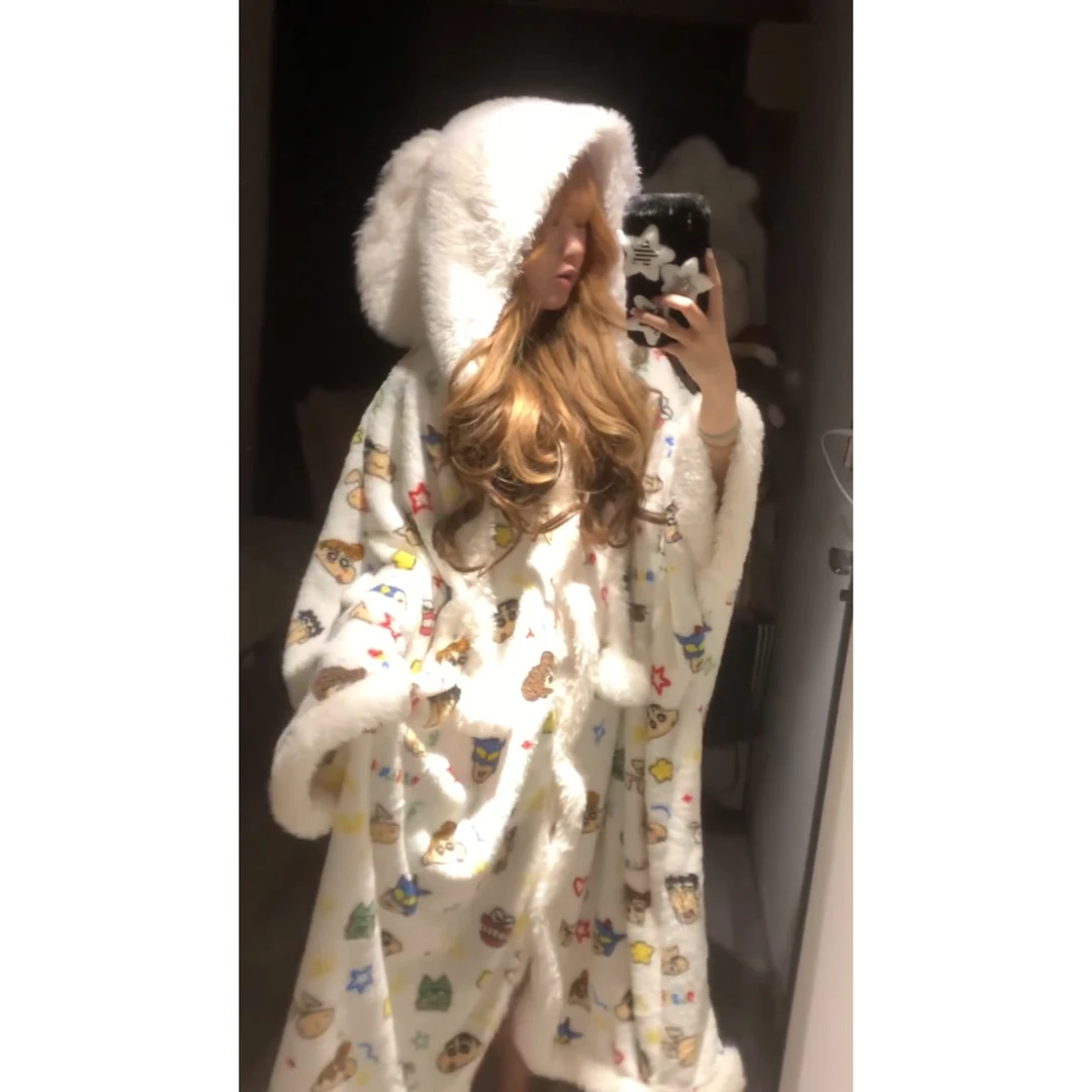 可爱蜡笔小新珊瑚绒连帽睡衣女秋冬毛茸加厚保暖可外穿家居服睡袍