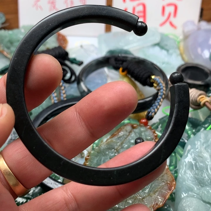 翡翠颈饰未镶嵌保真天然a货翡翠