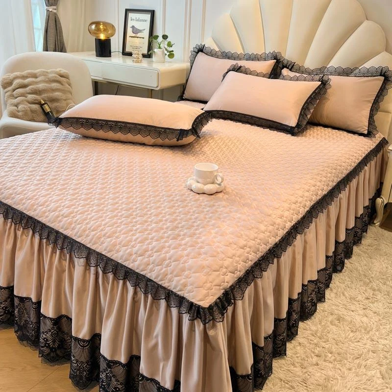 法式赫本风蕾丝床裙四季款加厚绗缝夹棉防滑双人床罩床盖2024新款