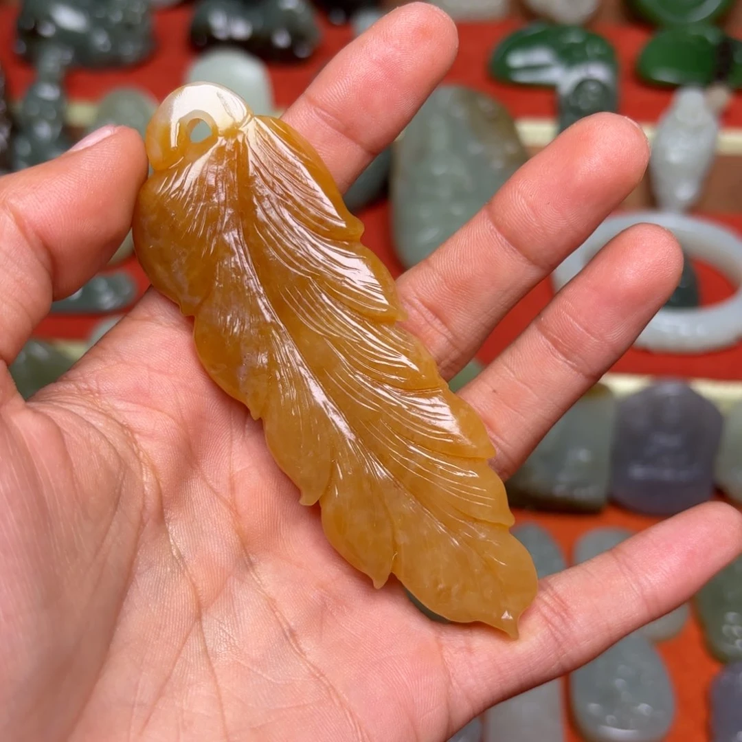 和田玉一一未镶嵌爱*朵