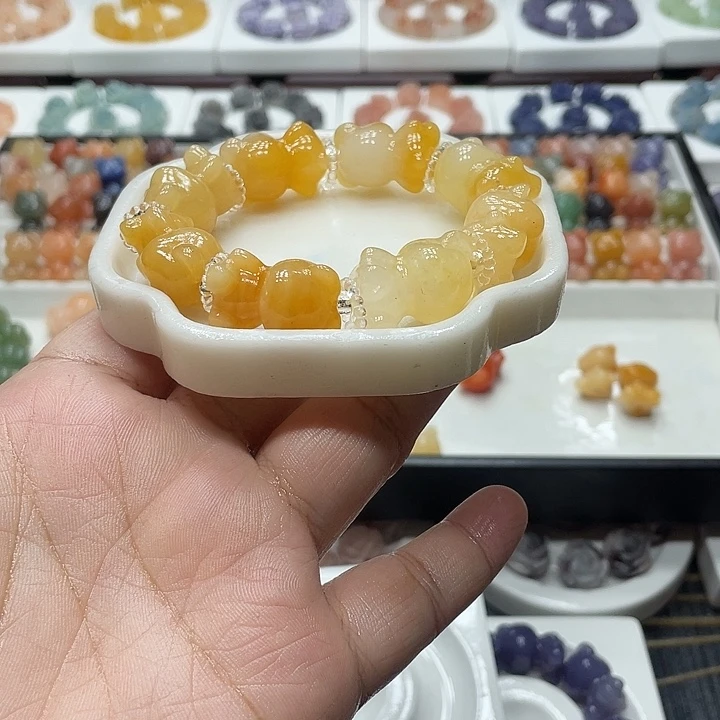 石英质玉（非洲翠）合金手串