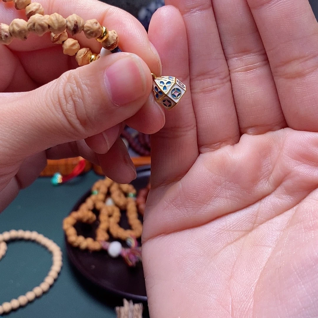 柏香籽/百香籽吊坠35小房子