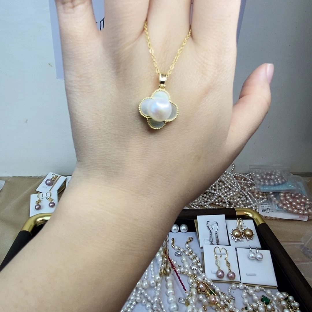 合金淡水珍珠颈饰