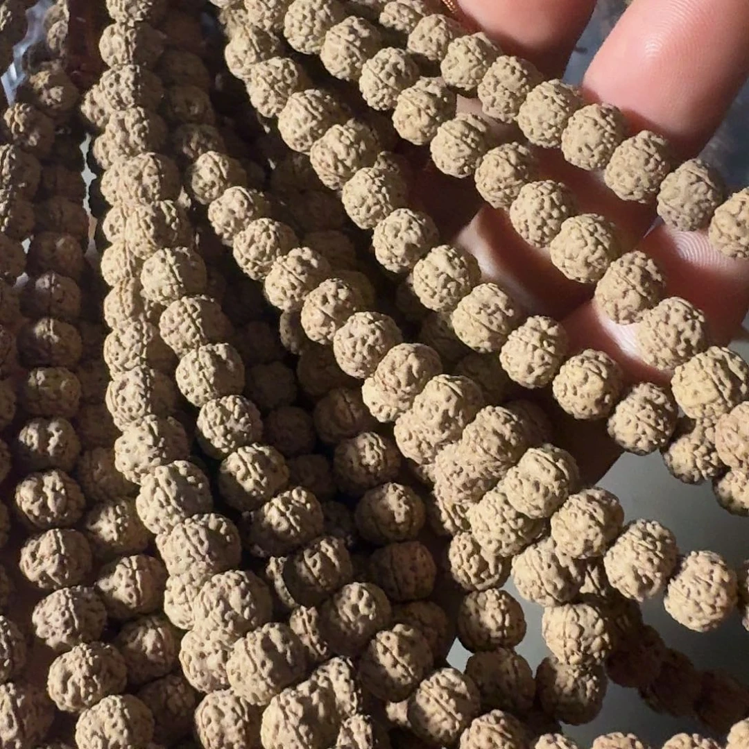 金刚菩提吊坠梅花