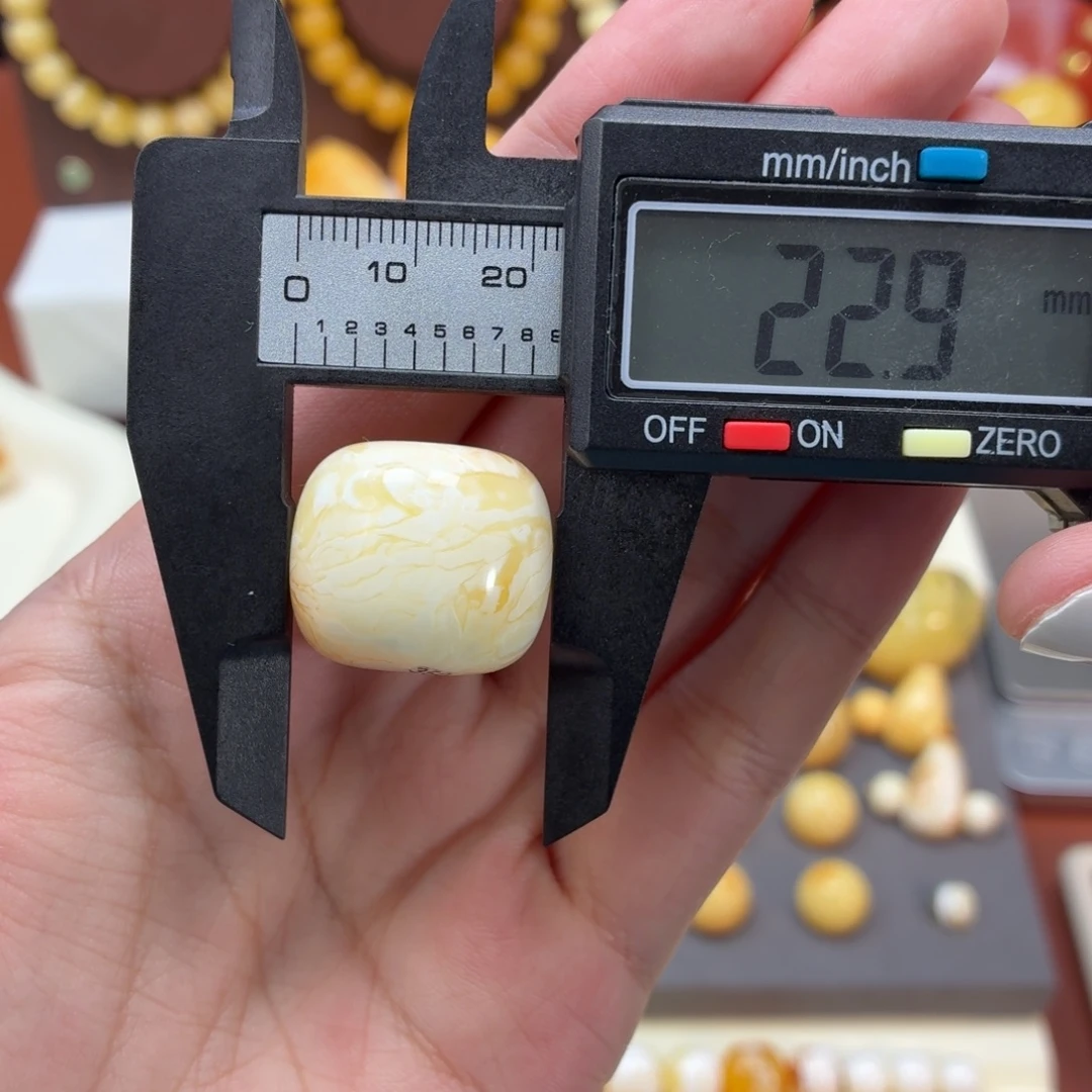 琥珀未镶嵌珠宝奇石焦皮虎皮纹墩子22.8mm
