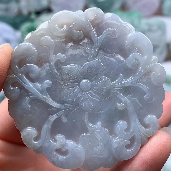 翡翠未镶嵌颈饰花开富贵福利