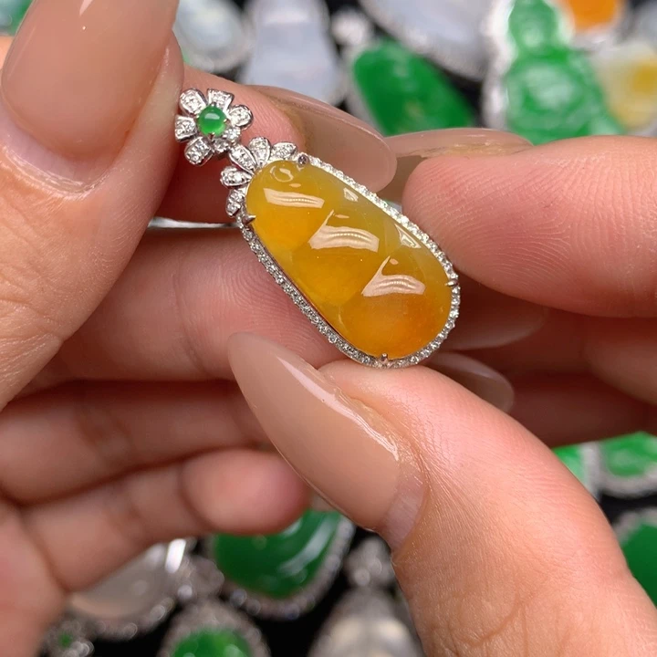 翡翠18K金镶嵌吊坠(不含链)