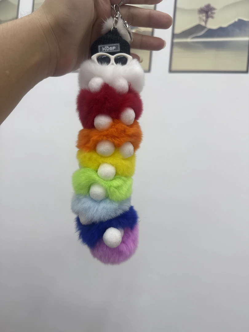 獭兔毛彩虹毛毛虫包包挂件小公仔