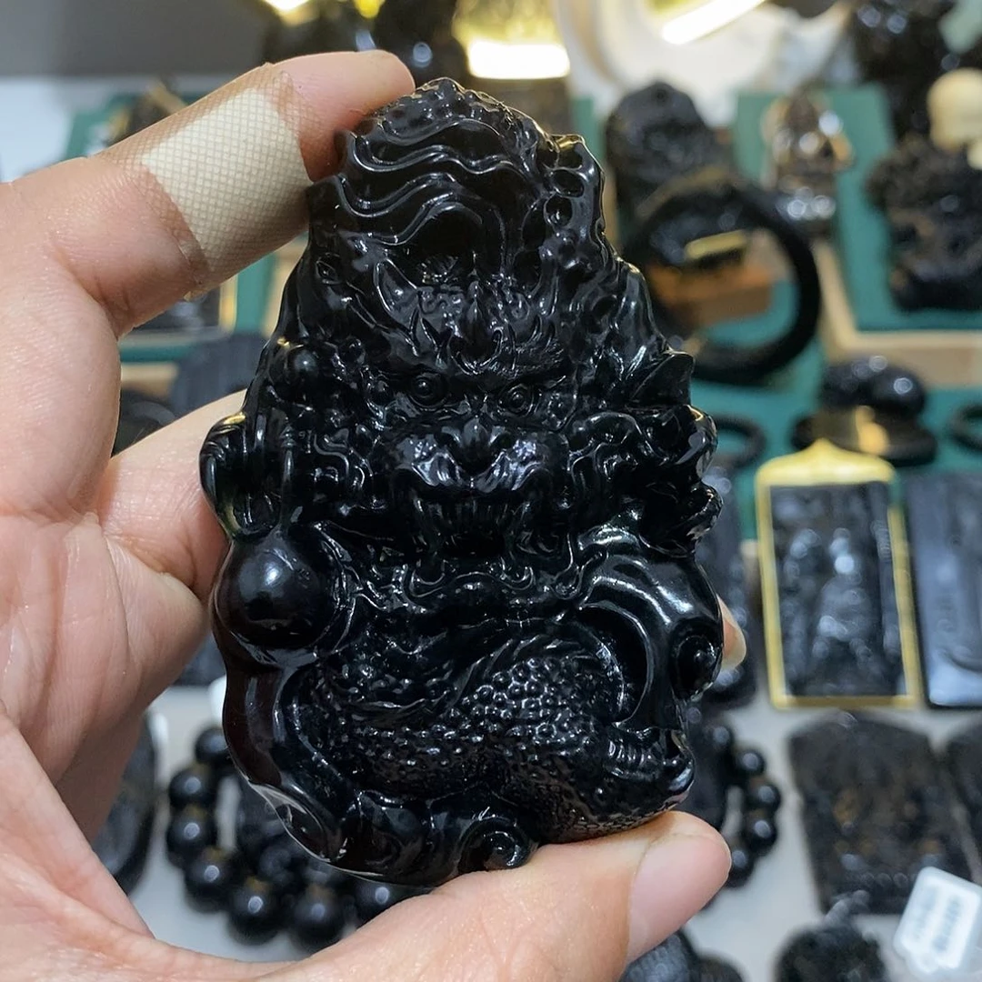 蛇纹石玉颈饰未镶嵌重*