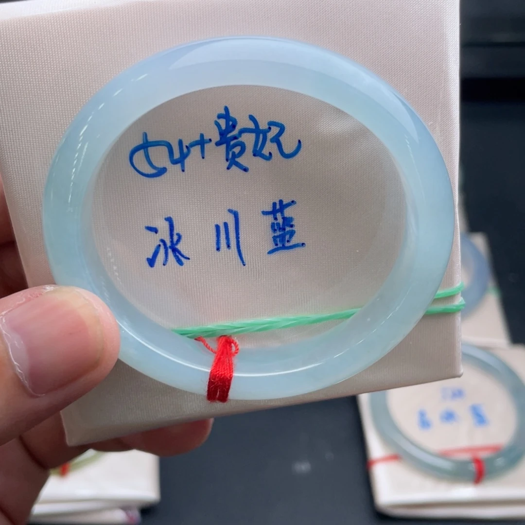 翡翠未镶嵌手镯翡翠手镯